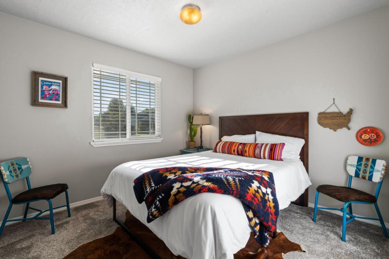 Southwestern Style 4 Bedroom Nampa Home Sleeps 16! Zewnętrze zdjęcie